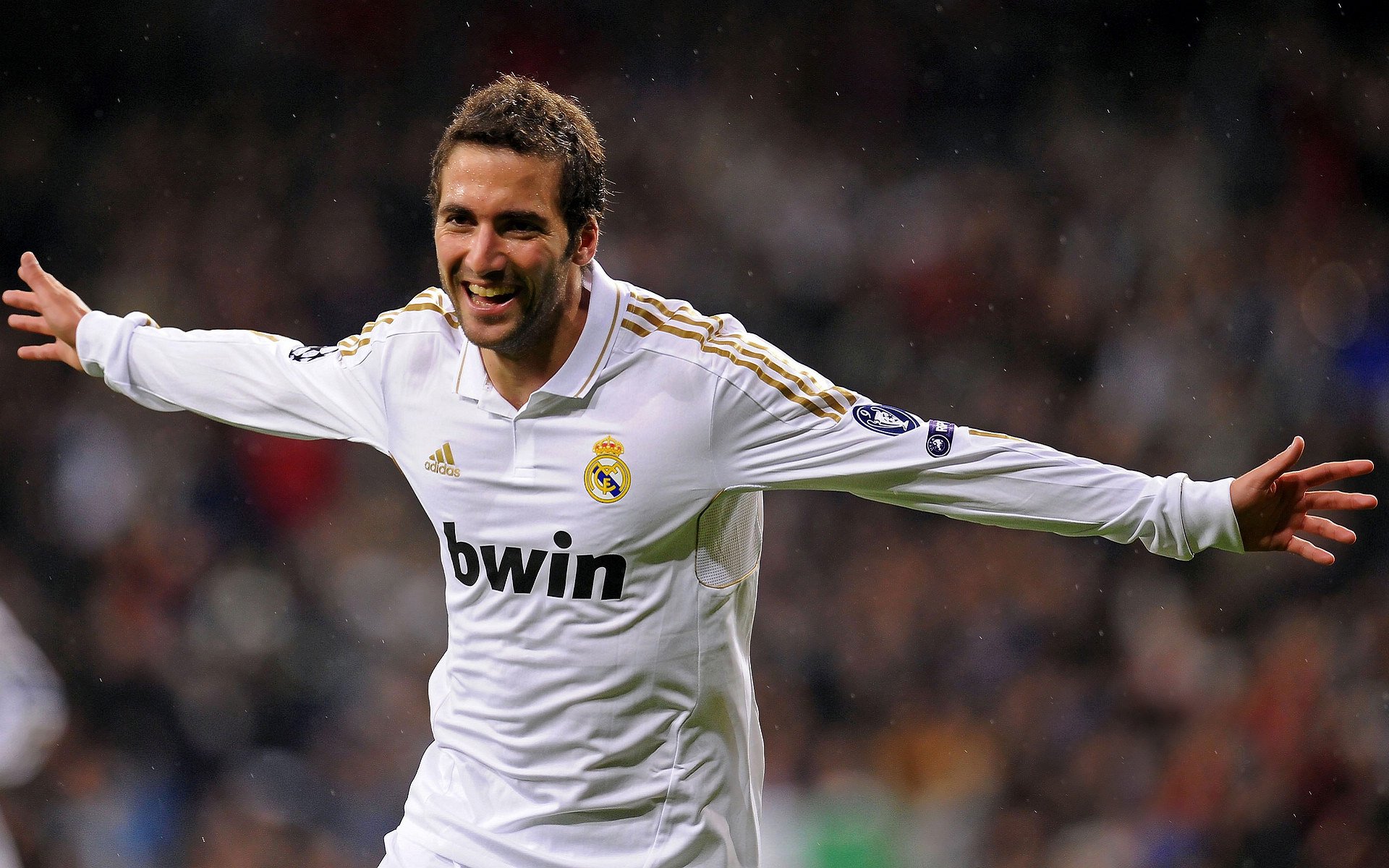 总决赛常规赛激情夜！约基奇里突外投，阿森纳小胜武汉三镇