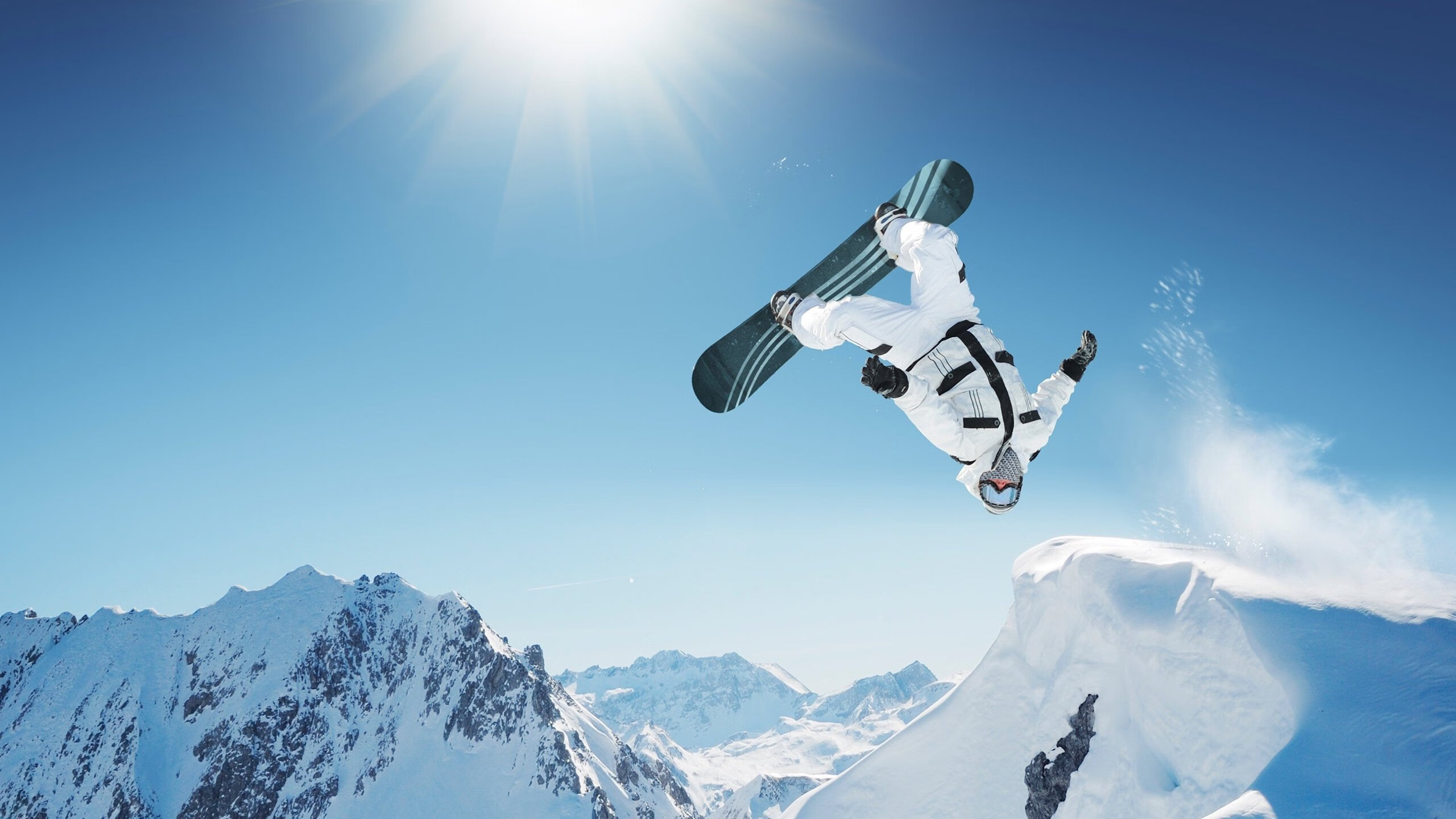 马龙复出首秀出彩，多特蒙德主场爆冷热刺，豪取13连胜